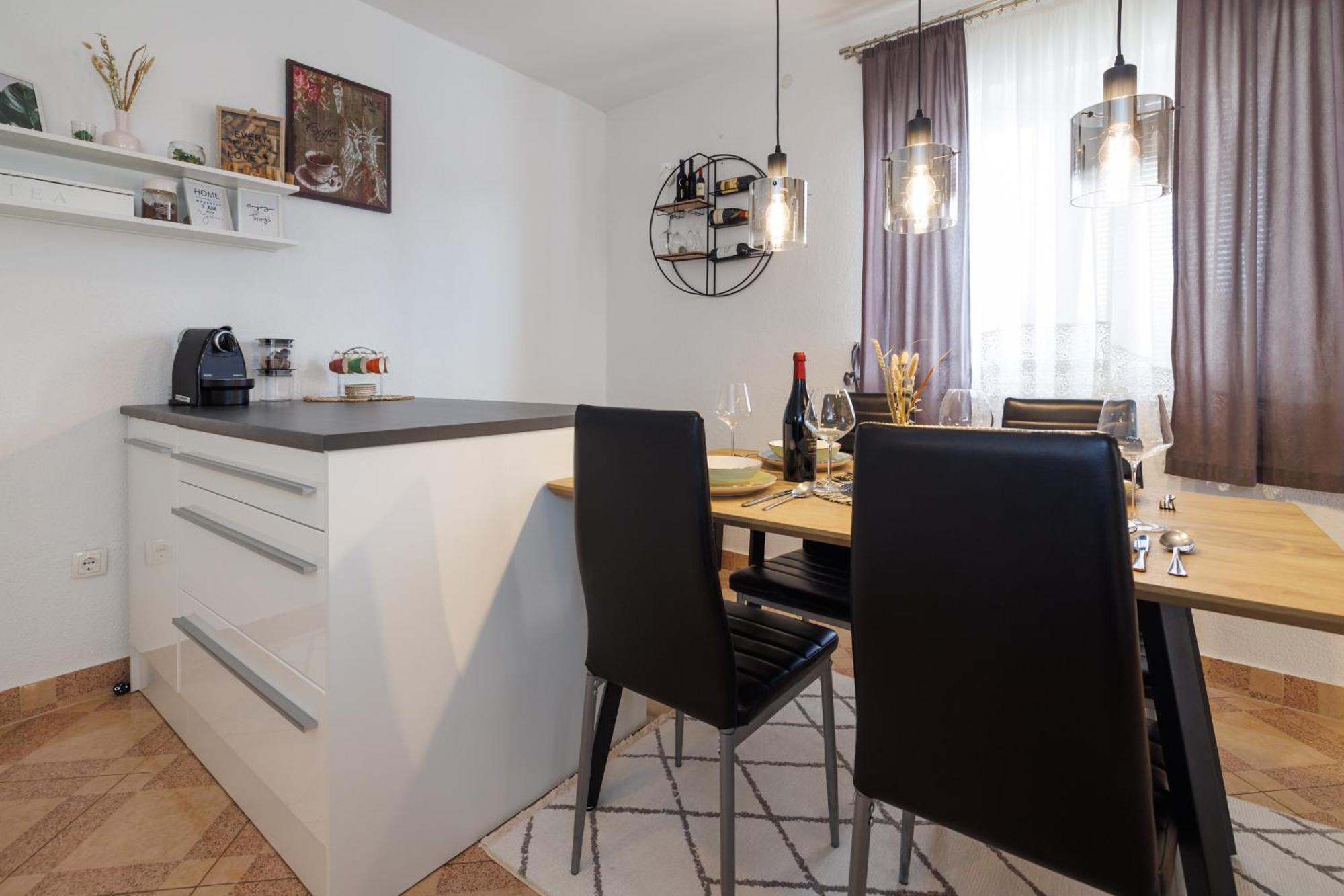 Spacious And Modern App With Big Terrace Malinska Eksteriør bilde
