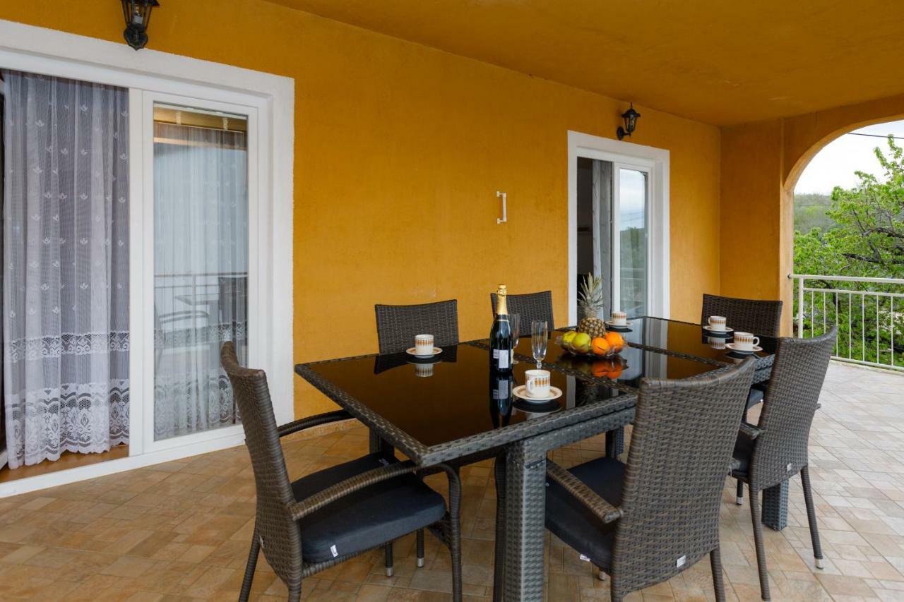 Spacious And Modern App With Big Terrace Malinska Eksteriør bilde